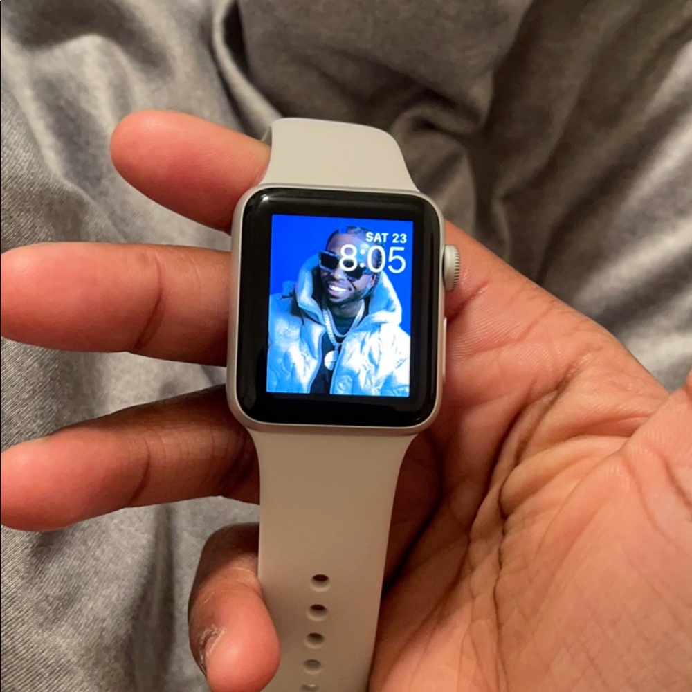 Apple series 3 watch